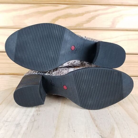 NWOT Blondo Waterproof Leather Booties Ankle Boots Snakeskin Pattern sz 6.5-7 - Picture 9 of 12